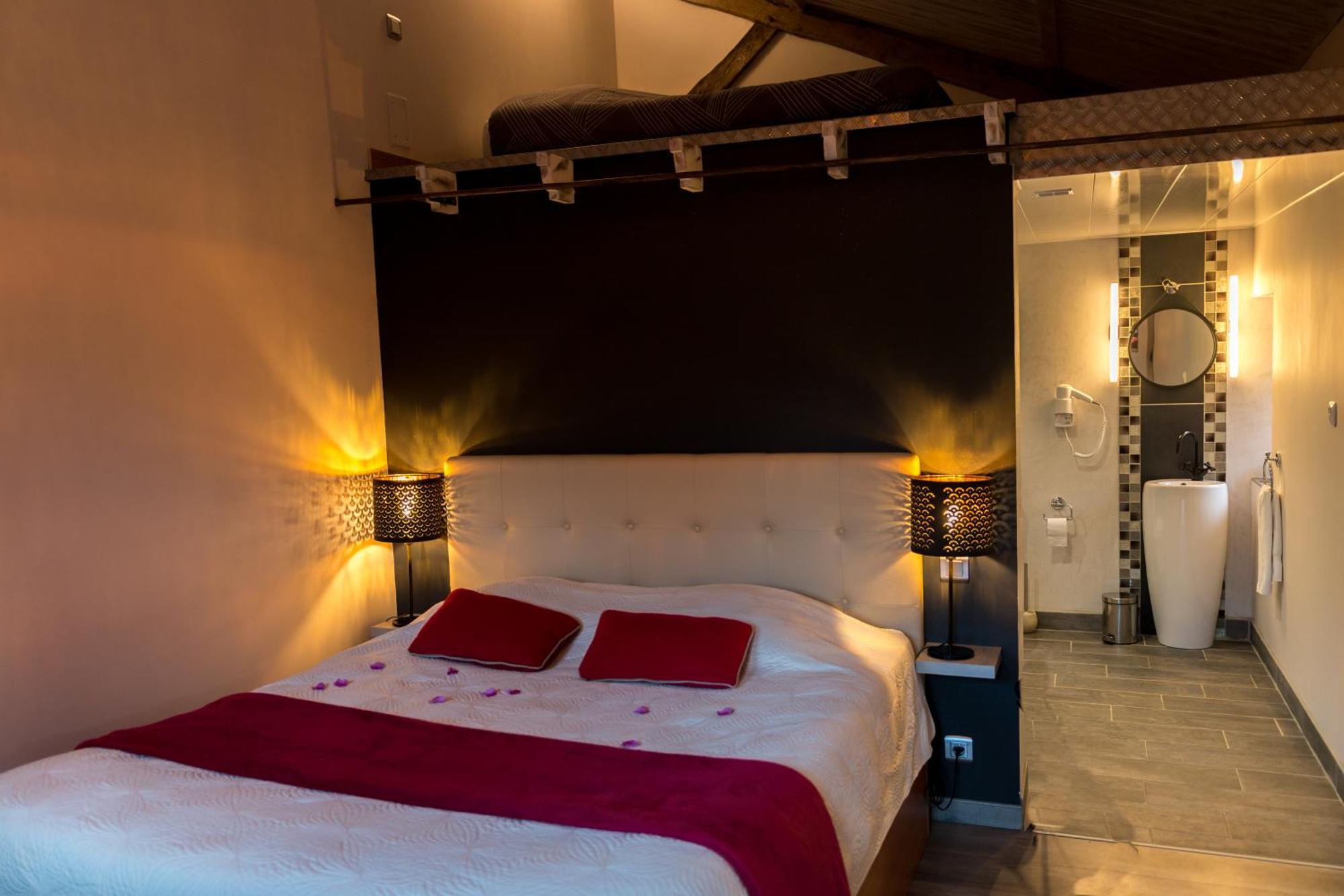 O Delices De La Monnerie Hotell Bourgnac Eksteriør bilde